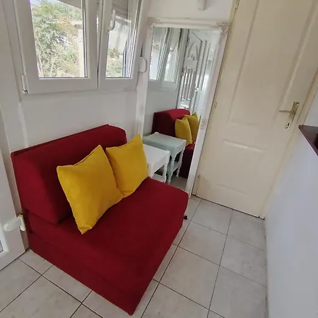 ꕤ Comfy ꕤ - Make Yourself At * Belgrado